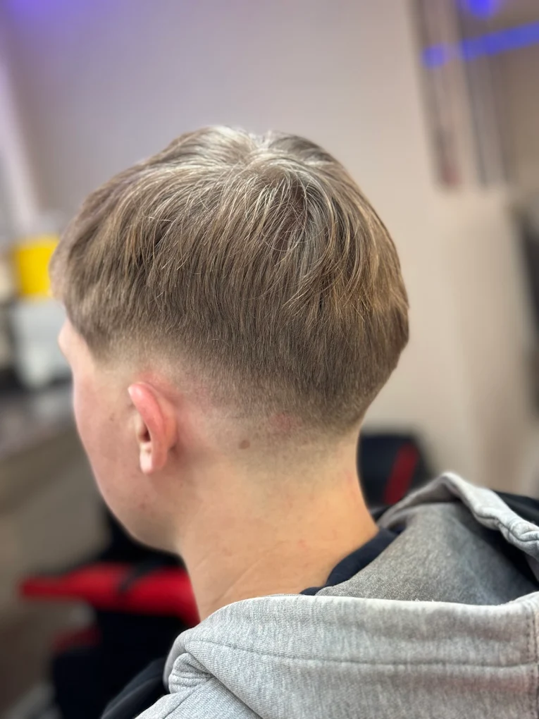 Modern low taper on longer hair